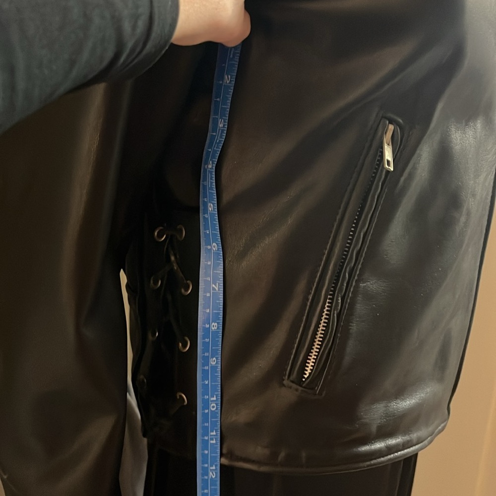 Leather motorcycle jacket 🧥🏍 heavy weight - Picture 4 of 9